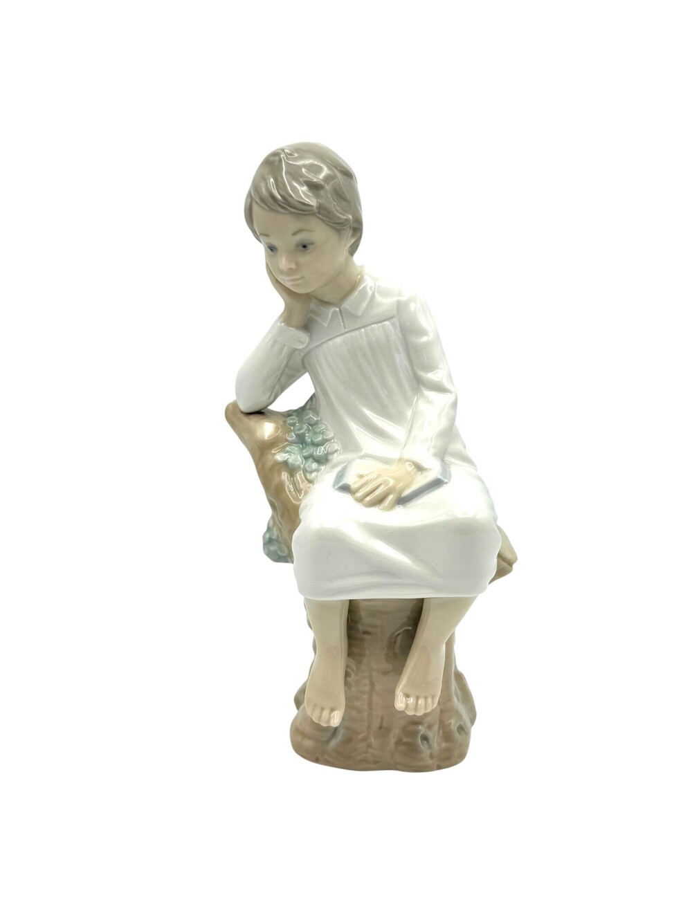 "Thinking Boy" Lladro Porcelain Figurine - Picture 6 of 6